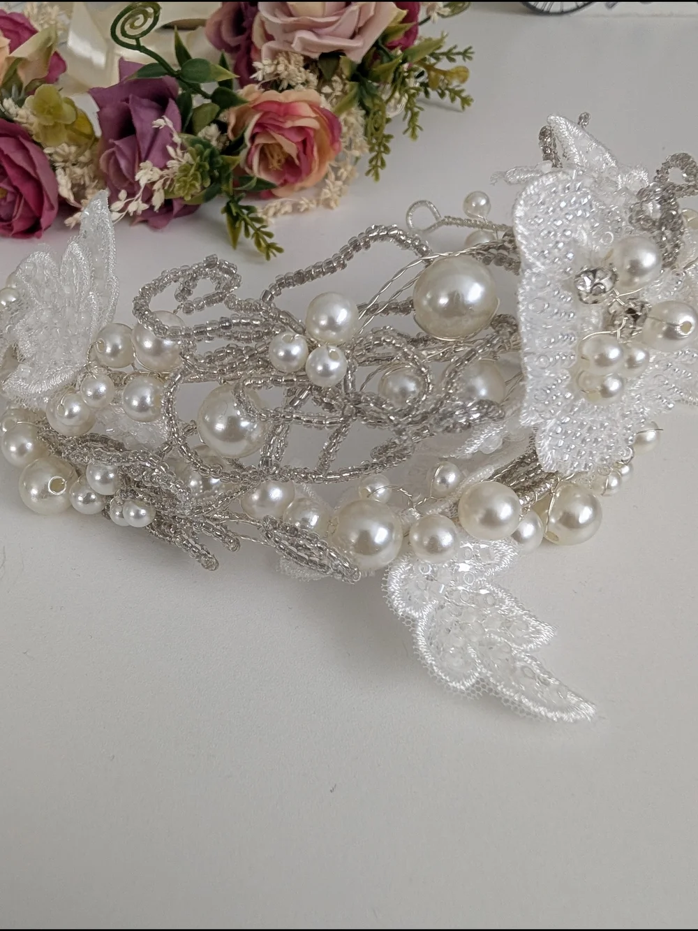White Pearl & Lace Bridal Hairpiece